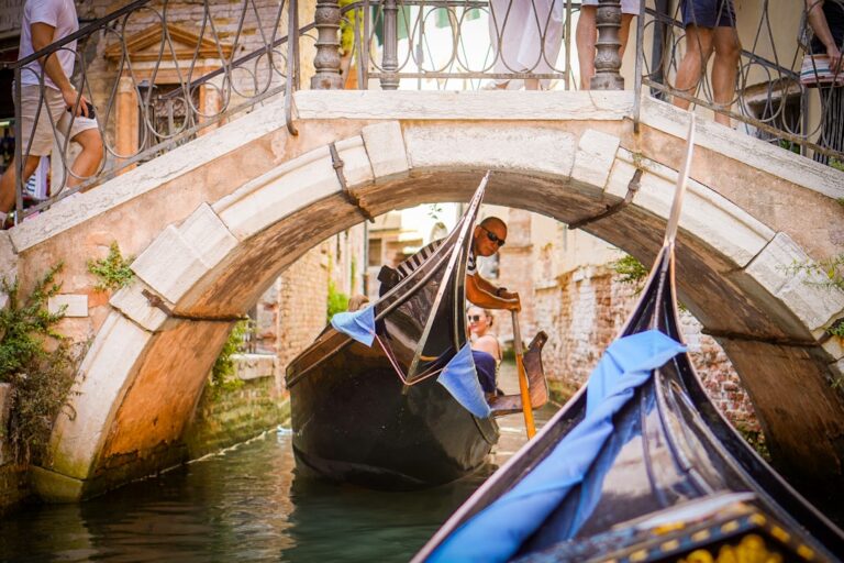 Guía de Arte y Cultura en Venecia: Canales y Obras Maestras